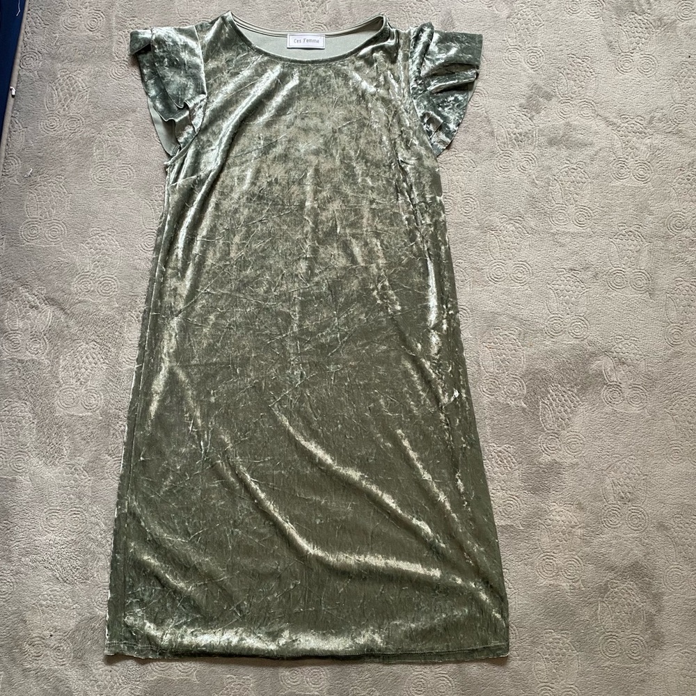 Ces Femme Crushed Velvet Flutter Sleeve Dress S
